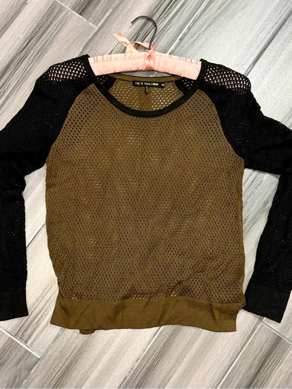 rag & bone Olive Mesh Knit Pullover with Black Sleeves